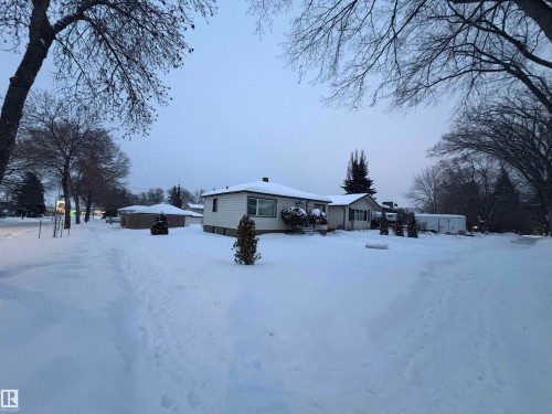 12245 77 Street, Edmonton, AB - Outdoor