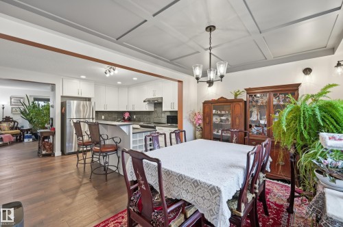 22112 88 Avenue, Edmonton, AB - Indoor Photo Showing Dining Room