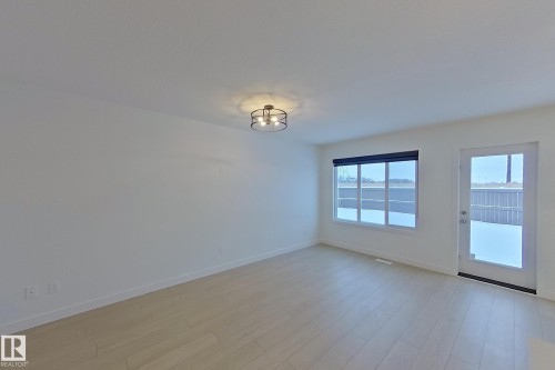 18910 29 Avenue, Edmonton, AB - Indoor Photo Showing Other Room