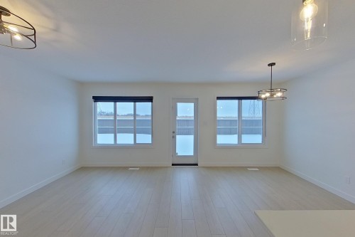 18910 29 Avenue, Edmonton, AB - Indoor Photo Showing Other Room