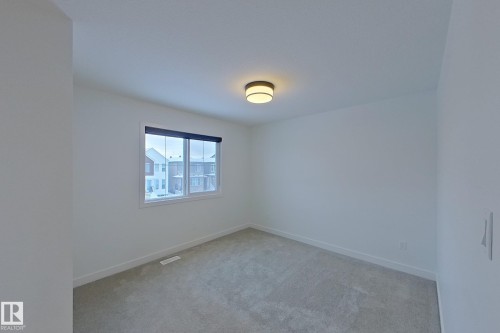18910 29 Avenue, Edmonton, AB - Indoor Photo Showing Other Room