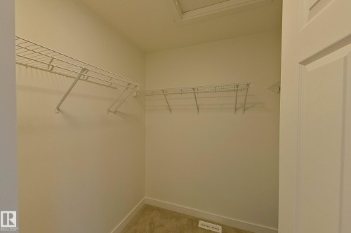 18910 29 Avenue, Edmonton, AB - Indoor With Storage
