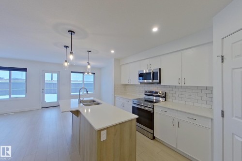 18910 29 Avenue, Edmonton, AB - Indoor Photo Showing Kitchen With Double Sink With Upgraded Kitchen