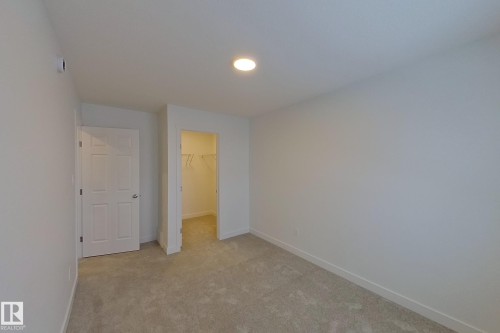 18910 29 Avenue, Edmonton, AB - Indoor Photo Showing Other Room