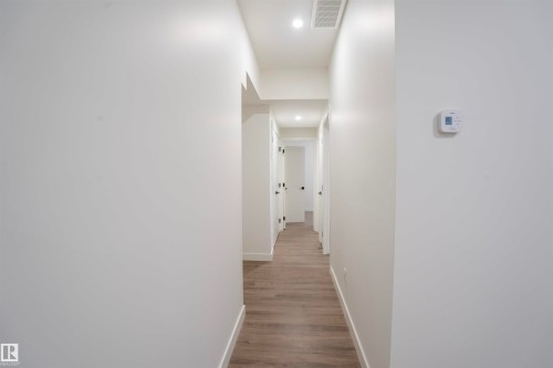 5211 104A Street Nw, Edmonton, AB - Indoor Photo Showing Other Room