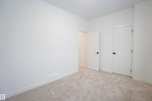 5211 104A Street Nw, Edmonton, AB - Indoor Photo Showing Other Room