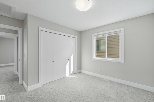 7122 Armour Link, Edmonton, AB - Indoor Photo Showing Other Room