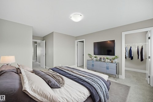 7122 Armour Link, Edmonton, AB - Indoor Photo Showing Bedroom