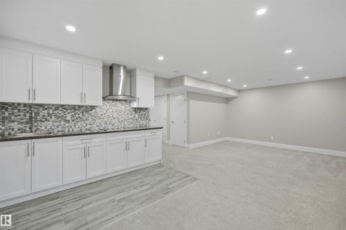 7122 Armour Link, Edmonton, AB - Indoor