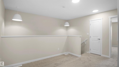 7116 51 Avenue, Beaumont, AB - Indoor Photo Showing Other Room