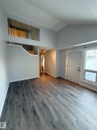 23 Lancaster Terrace  Edmonton, AB T5X 5S2