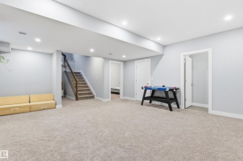 2046 Ware Road, Edmonton, AB - Indoor