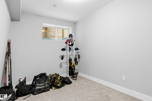 2046 Ware Road, Edmonton, AB - Indoor Photo Showing Other Room