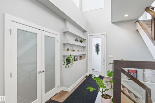 2046 Ware Road, Edmonton, AB - Indoor Photo Showing Other Room