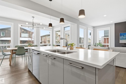 2046 Ware Road, Edmonton, AB - Indoor Photo Showing Kitchen With Double Sink With Upgraded Kitchen