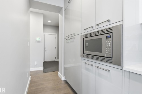 2046 Ware Road, Edmonton, AB - Indoor