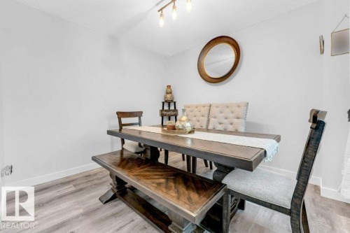 18010 96 Ave, Edmonton, AB - Indoor Photo Showing Dining Room
