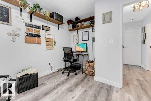 18010 96 Ave, Edmonton, AB - Indoor