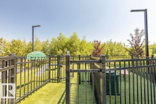 527 7463 May Common, Edmonton, AB - Outdoor