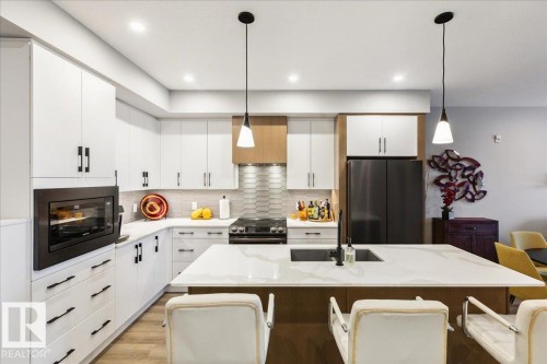 527 7463 May Common, Edmonton, AB - Indoor Photo Showing Kitchen With Upgraded Kitchen