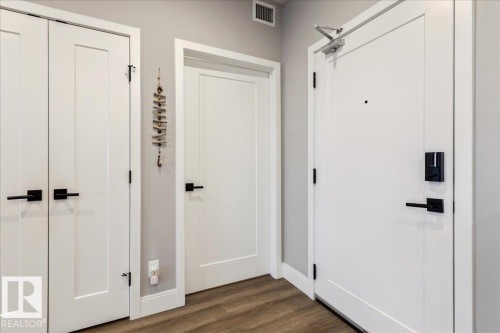 527 7463 May Common, Edmonton, AB - Indoor Photo Showing Other Room