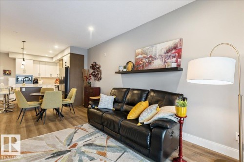 527 7463 May Common, Edmonton, AB - Indoor Photo Showing Living Room