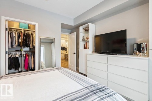 527 7463 May Common, Edmonton, AB - Indoor