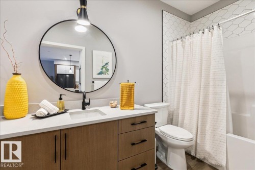 527 7463 May Common, Edmonton, AB - Indoor Photo Showing Bathroom