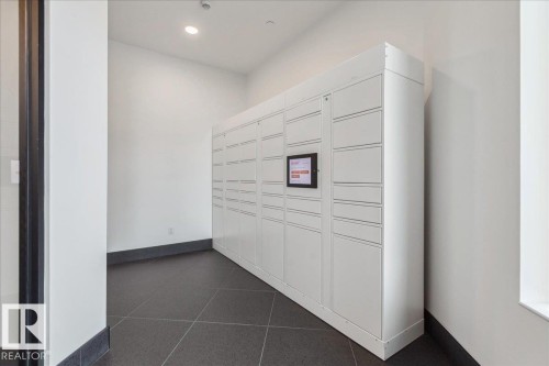 527 7463 May Common, Edmonton, AB - Indoor Photo Showing Other Room