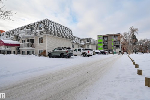 302 10230 114 Street, Edmonton, AB - Outdoor