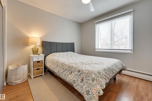 302 10230 114 Street, Edmonton, AB - Indoor Photo Showing Bedroom