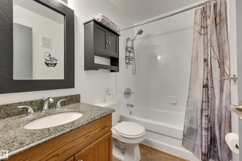 302 10230 114 Street, Edmonton, AB - Indoor Photo Showing Bathroom