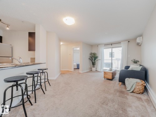 211 11803 22 Avenue, Edmonton, AB - Indoor Photo Showing Kitchen