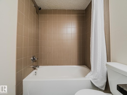 211 11803 22 Avenue, Edmonton, AB - Indoor Photo Showing Bathroom