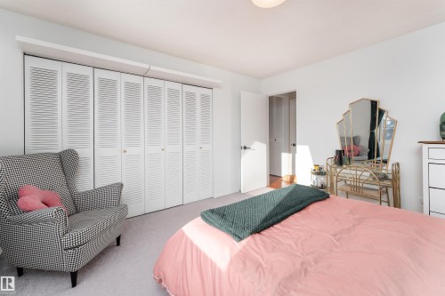 302 11435 41 Avenue, Edmonton, AB - Indoor Photo Showing Bedroom
