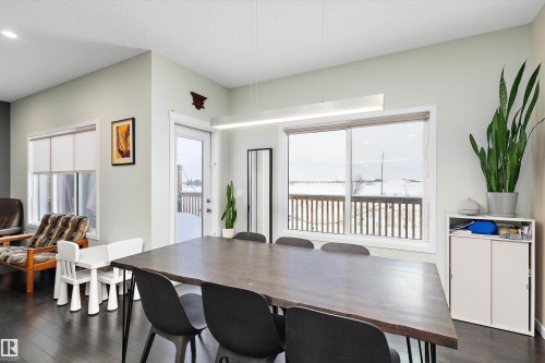 2927 11 Street, Edmonton, AB - Indoor