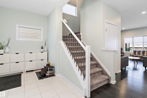 2927 11 Street, Edmonton, AB - Indoor Photo Showing Other Room