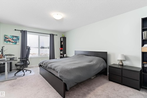 2927 11 Street, Edmonton, AB - Indoor Photo Showing Bedroom
