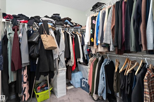 2927 11 Street, Edmonton, AB - Indoor With Storage