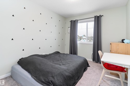 2927 11 Street, Edmonton, AB - Indoor Photo Showing Bedroom