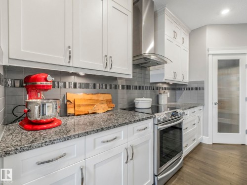 1785 Westerra Loop, Stony Plain, AB - Indoor Photo Showing Kitchen With Upgraded Kitchen