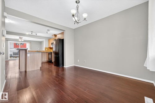 36 3751 12 Street, Edmonton, AB - Indoor