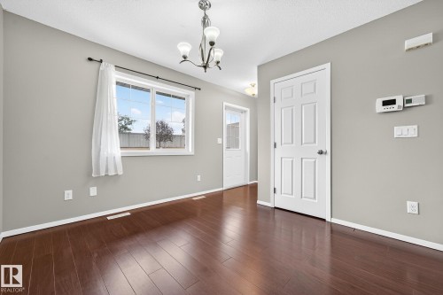 36 3751 12 Street, Edmonton, AB - Indoor Photo Showing Other Room