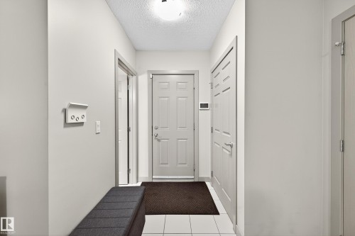 6 1150 Winderemere Way, Edmonton, AB - Indoor Photo Showing Other Room