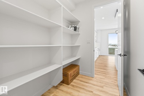 10 Enns Court, Fort Saskatchewan, AB - Indoor With Storage