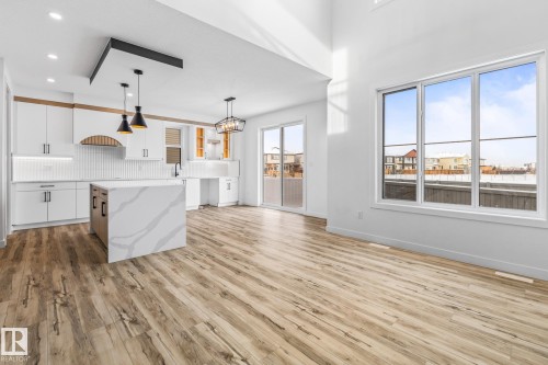 10 Enns Court, Fort Saskatchewan, AB - Indoor Photo Showing Kitchen