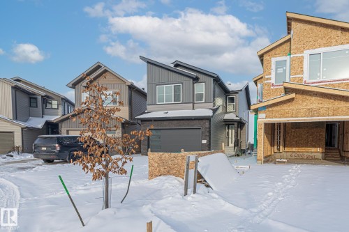 10 Enns Court, Fort Saskatchewan, AB - Outdoor With Facade