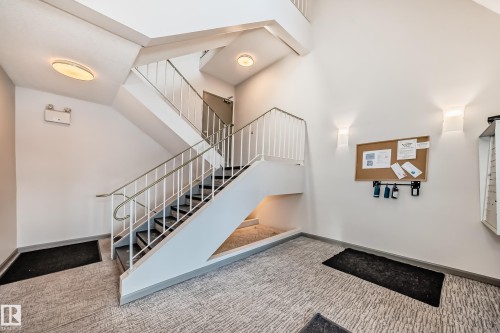 204 11420 40 Avenue, Edmonton, AB - Indoor Photo Showing Other Room