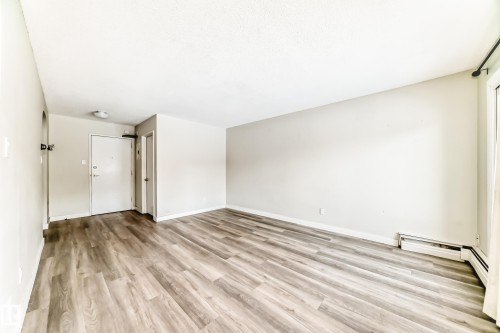 204 11420 40 Avenue, Edmonton, AB - Indoor Photo Showing Other Room