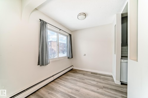 204 11420 40 Avenue, Edmonton, AB - Indoor Photo Showing Other Room